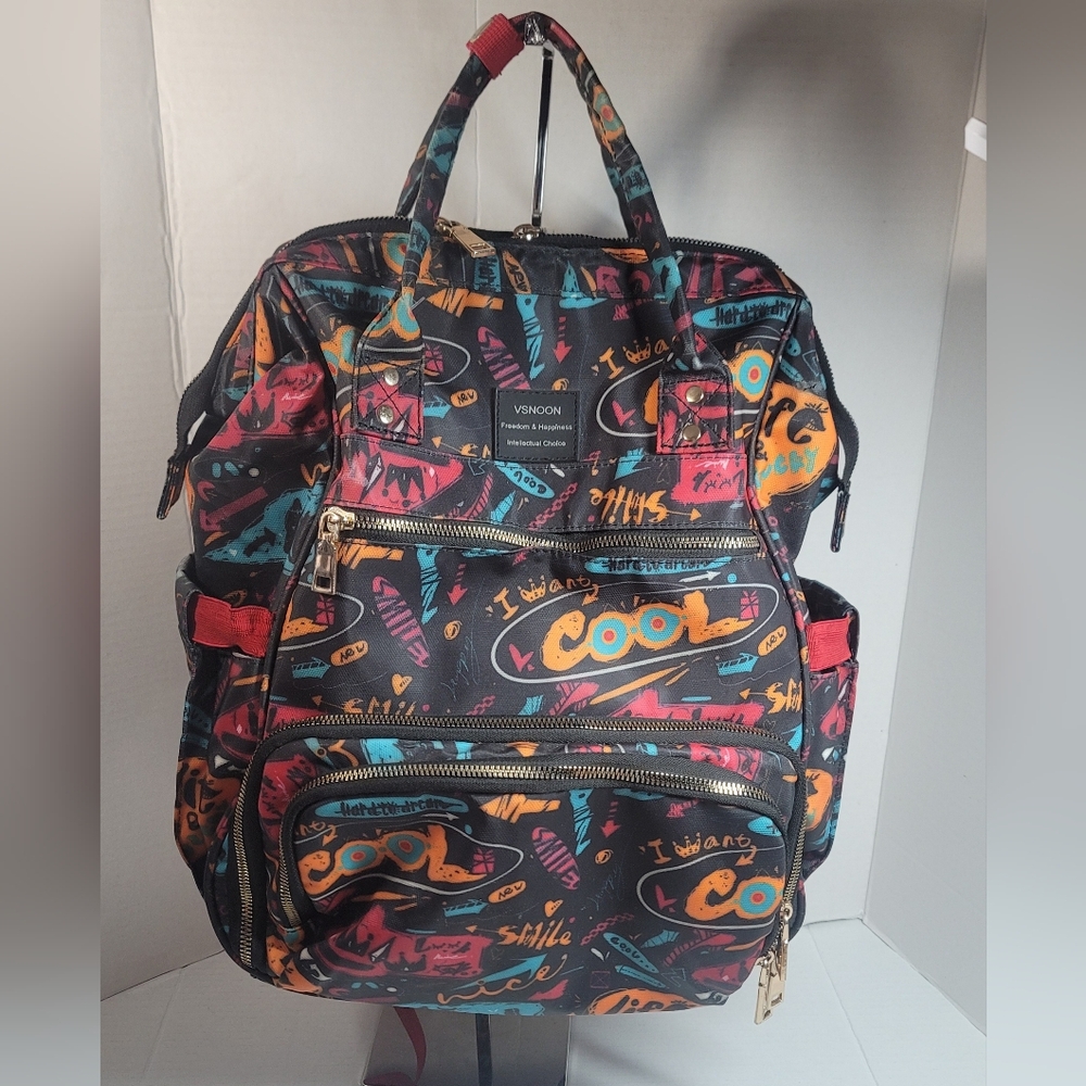 VSNOON   Backpack/ Tablet Case With USB CABLE   RARE!